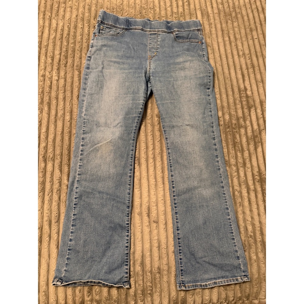 Signature by Levi Strauss Totally Shaping Pull On Bootcut Jeans Light Wash 14S